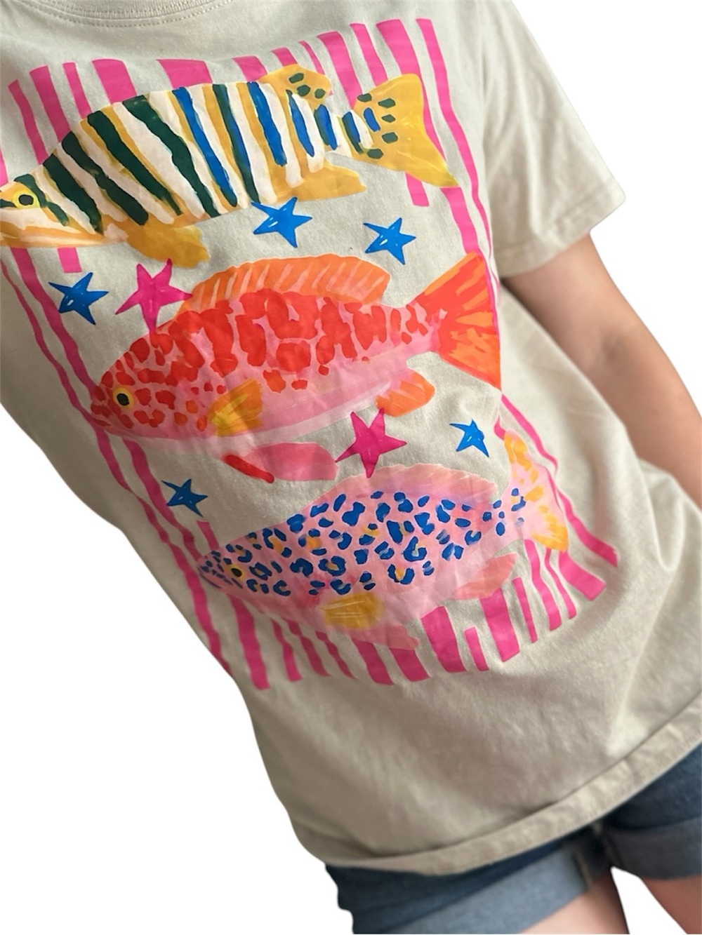 Brand New Mixed Media Vibrant Pink Colorful Tropical Fish Graphic Top